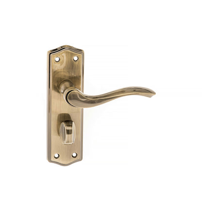 Warwick Handle